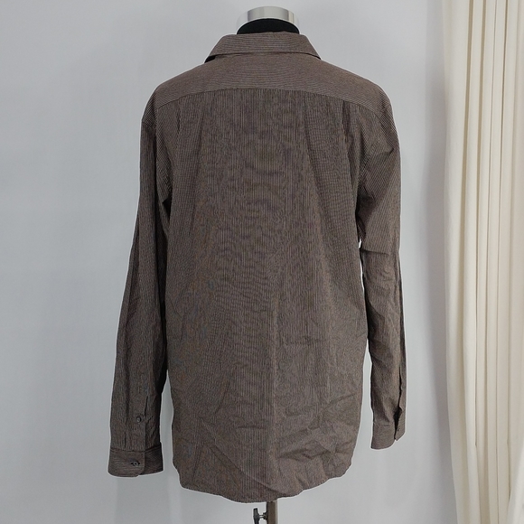 American Eagle Slim Fit Long Sleeve Button Shirt - Picture 8 of 9